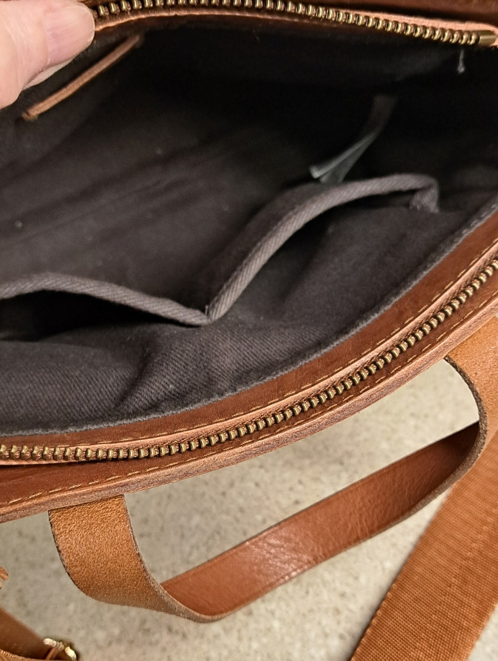 Madewell Transporter Tote Crossbody Bag - Picture 7 of 14